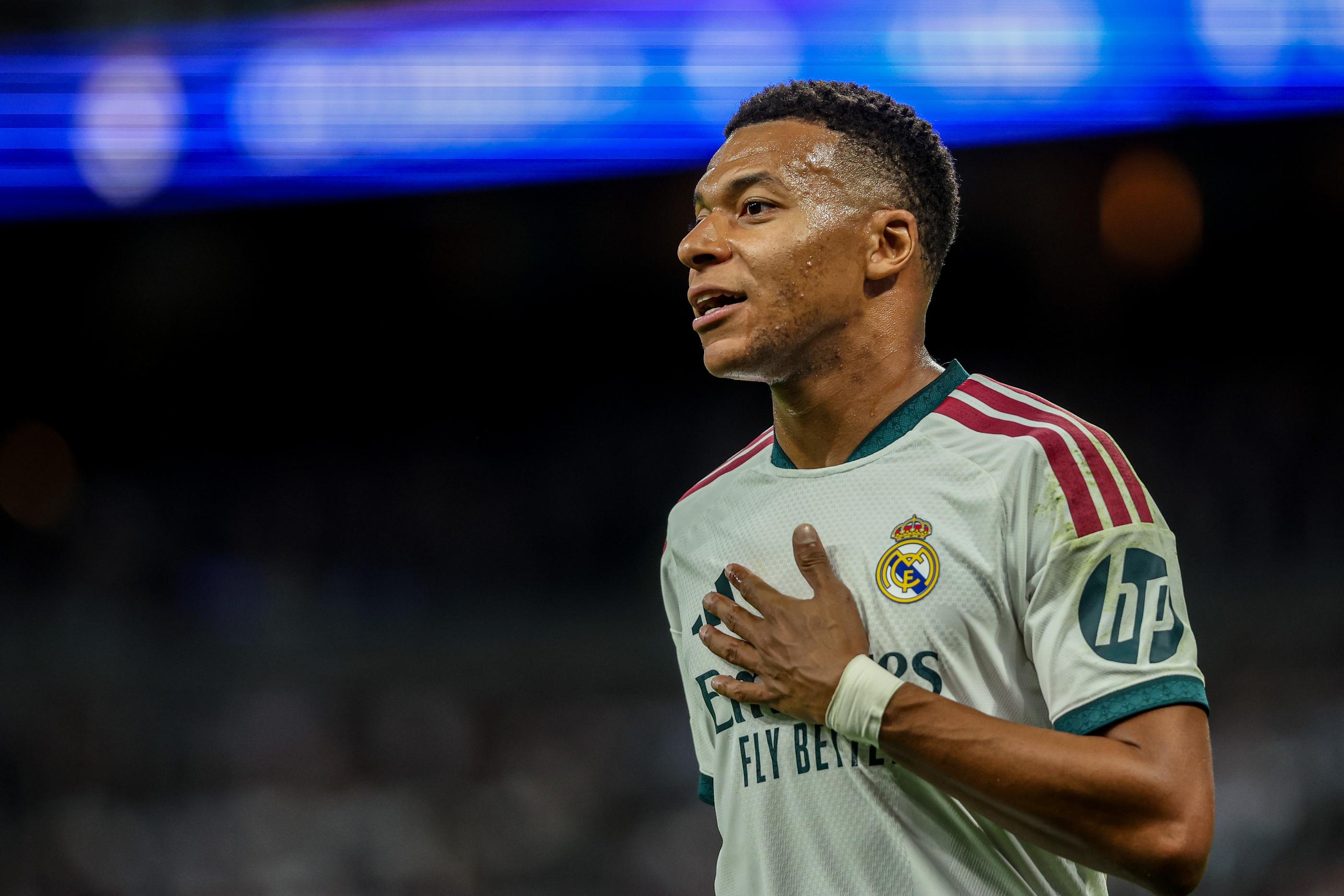 Kylian Mbappé en dictateur par l’IA : la star française réagit