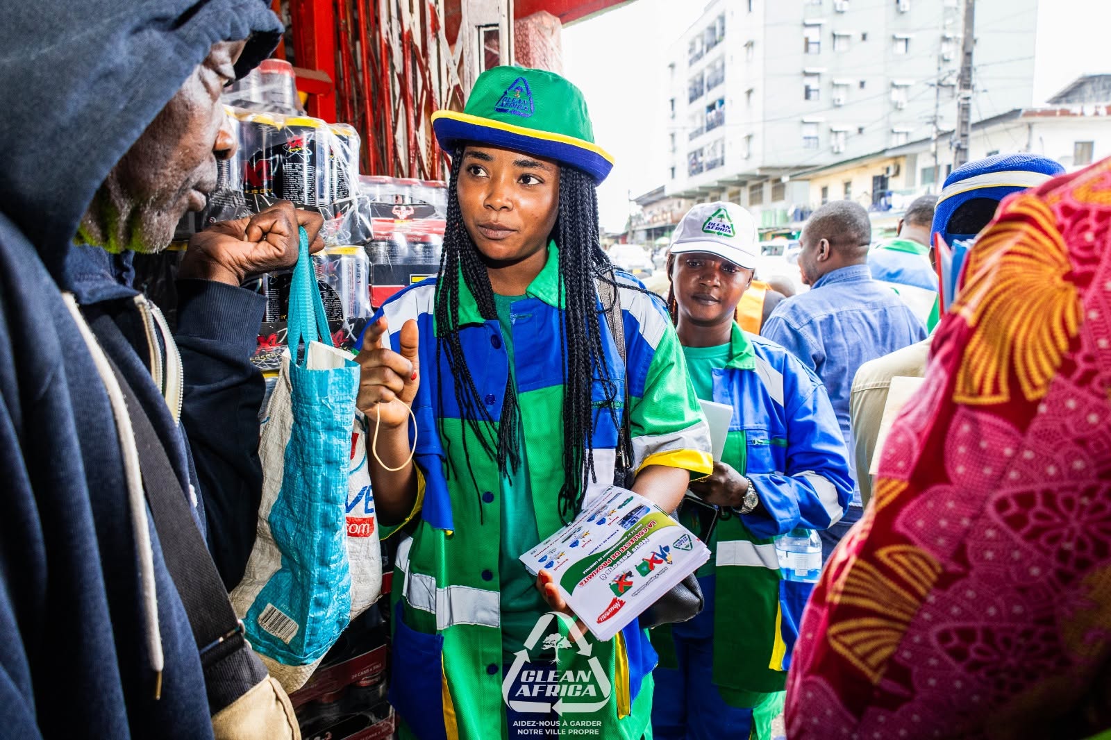 Grand Libreville : la collecte des déchets veut changer de logique, du point de dépôt au domicile