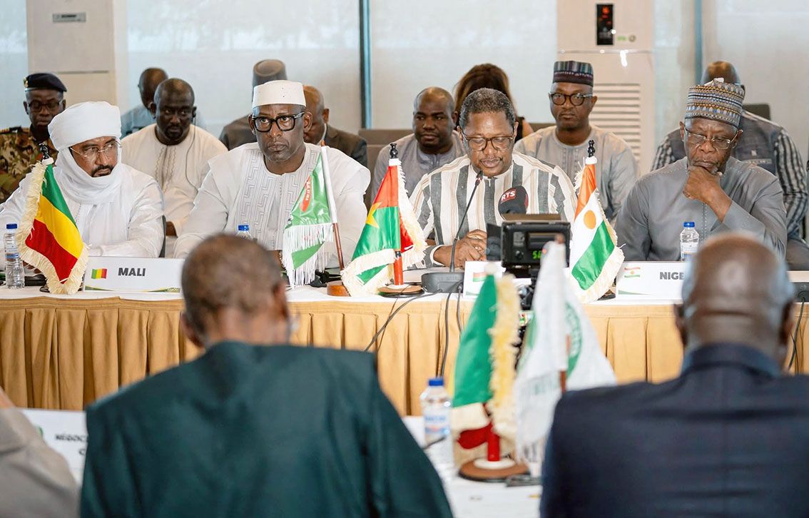 CEDEAO-AES : à Dakar, le dialogue reprend, mais l’accord reste à construire